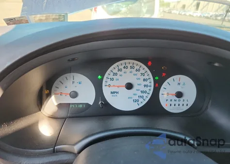 2006 Chrysler Town & Country из США, поврежденный, VIN 1A4GP45R56B690277